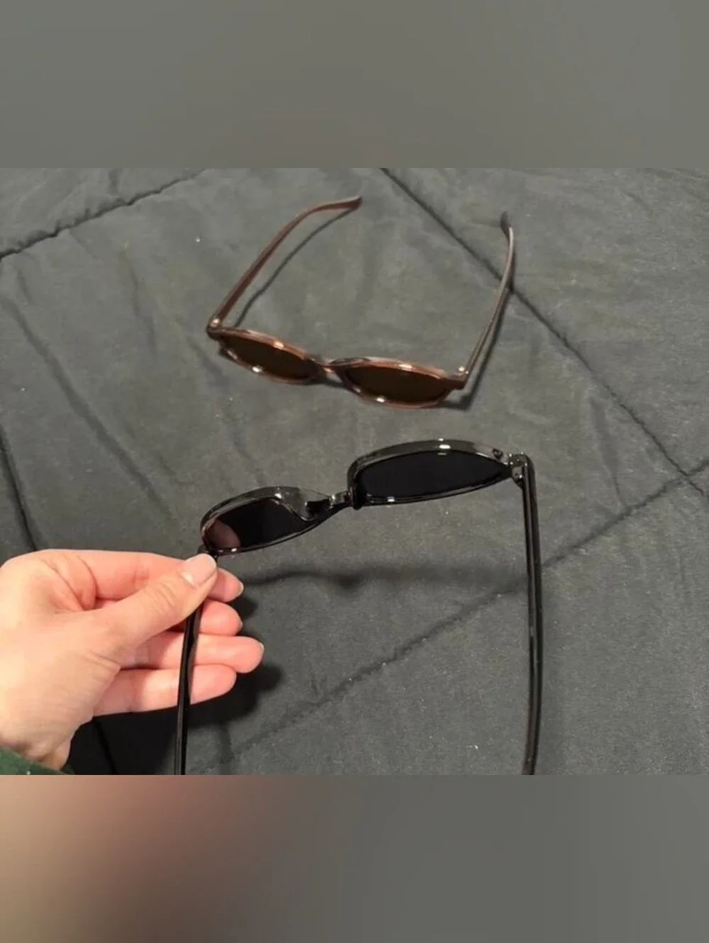 Classic Oval Sunglasses - Black & Tortoiseshell